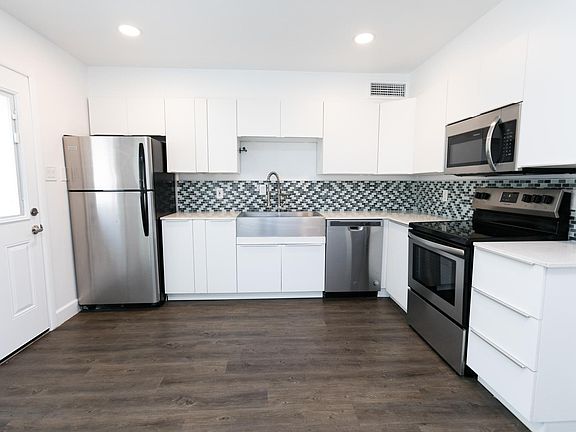 4th image of 4320 N 27th St #74gp00mun
