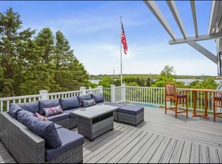 26 Elm Pl, Montauk, NY 11954