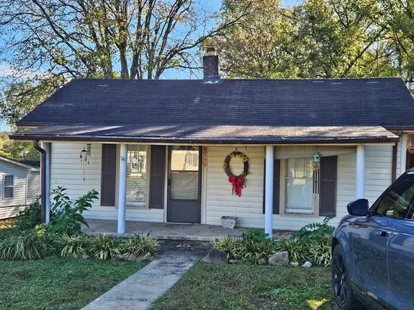 214 S South Young St, Sparta, TN 38583