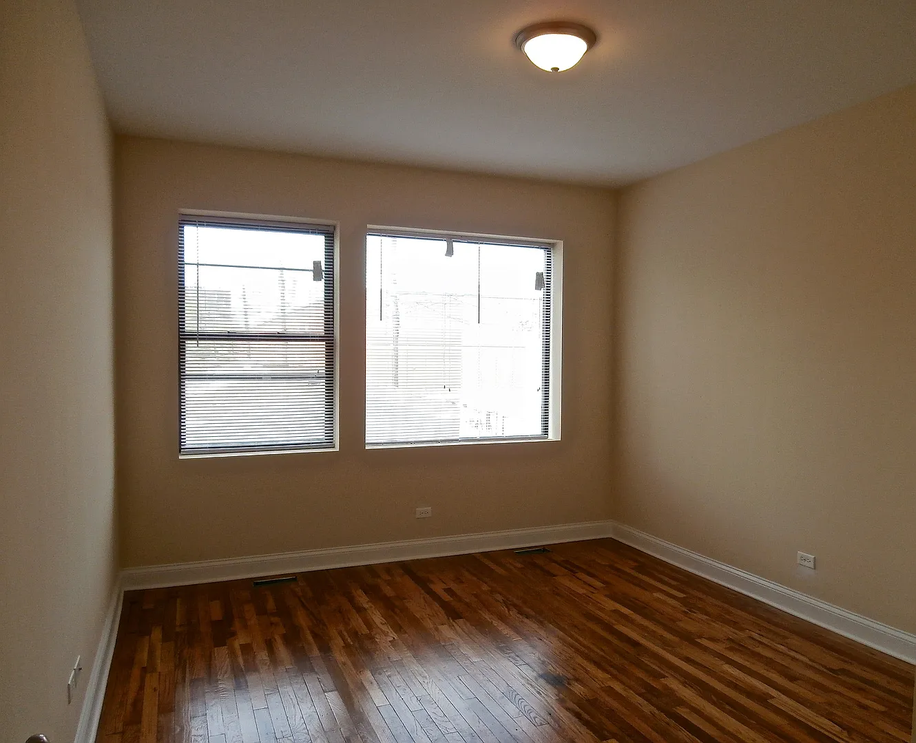 4 bed, 1800 sqft, $2,900 — Photo 4