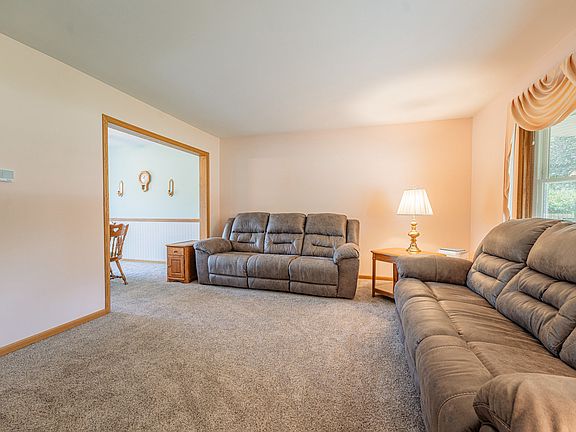 5th image of 13642 Larkspur Dr
