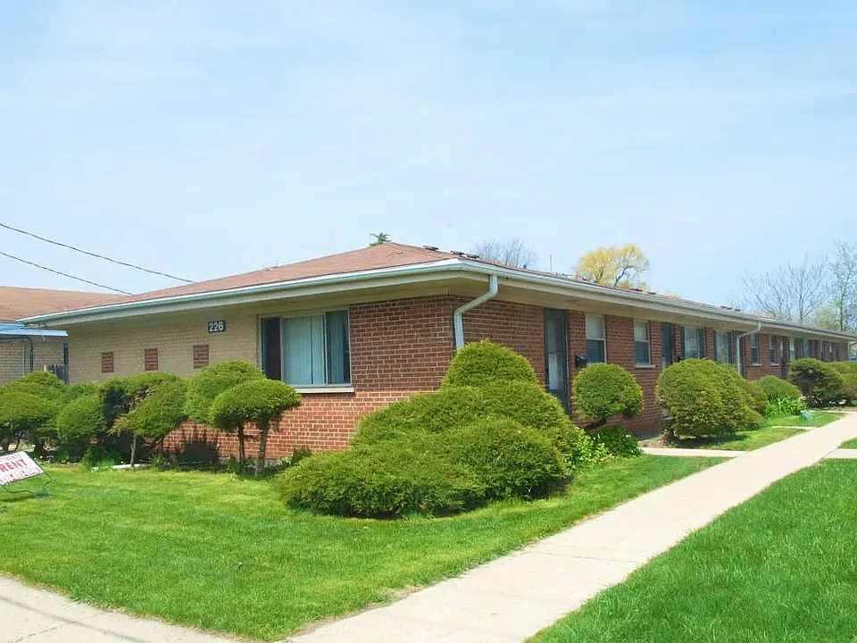 335 S Iowa Ave #D