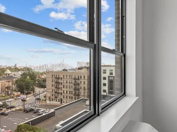 121 34th Street image 211 of 213