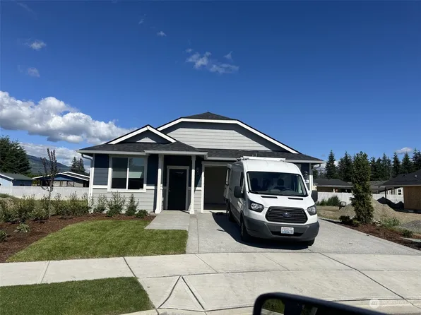 814 Parkland Loop, Sedro Woolley, WA 98284