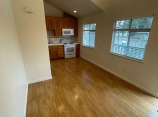 155 Mission St APT 4, Santa Cruz, CA 95060