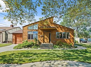 15904 82nd St, Howard Beach, NY 11414