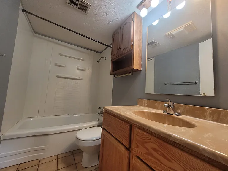 411 N Sheridan Ave — Photo 13