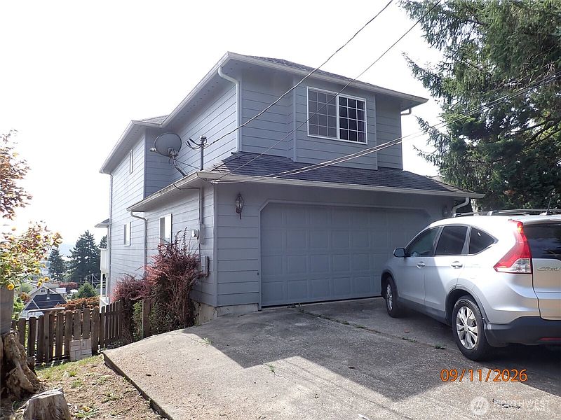 3rd image of 1821 W 8th Street
