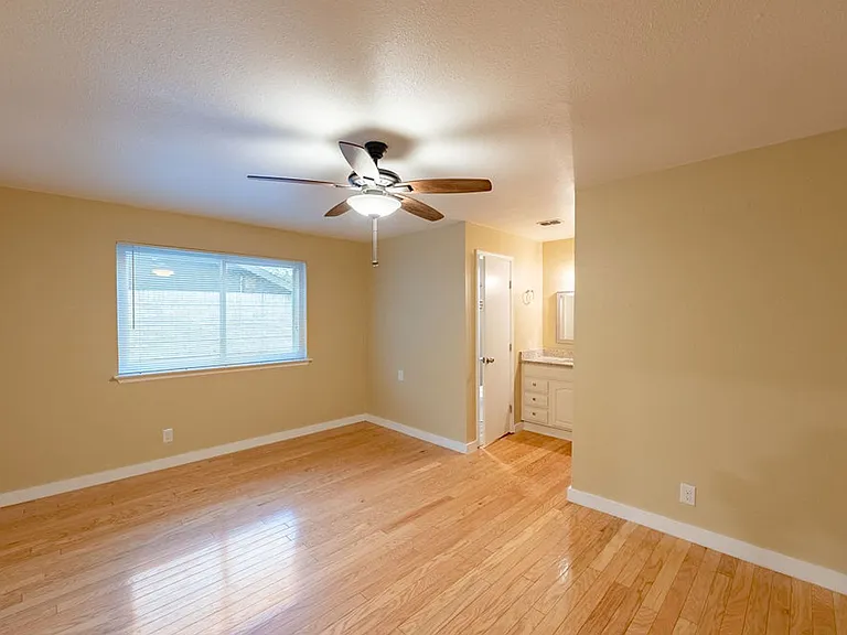 6819 Greycloud Dr — Photo 12