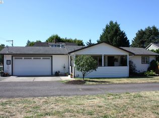 1615 Hoskins St, Newberg, OR 97132