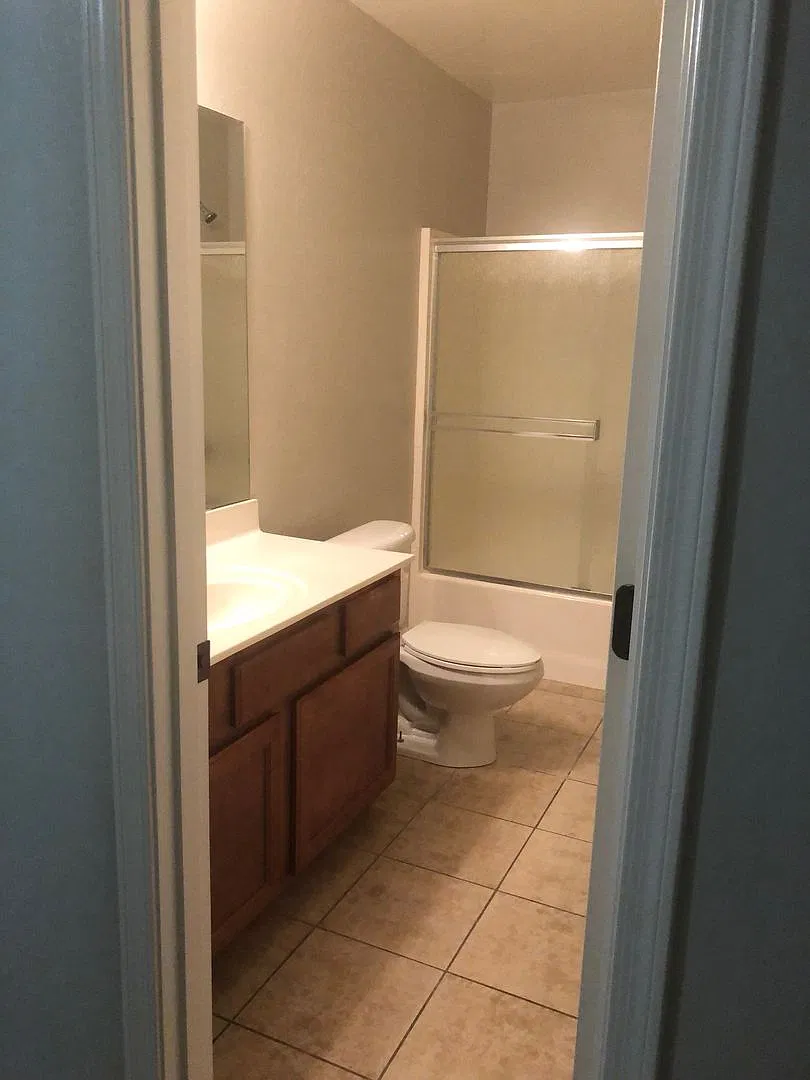 2 Bed 1.5 Bath Condo North Phoenix — Photo 2