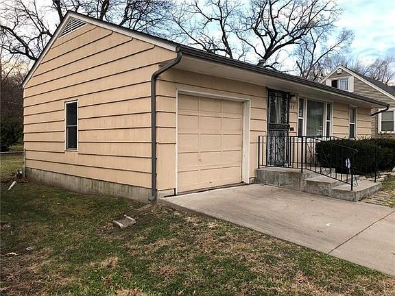 2nd image of 6023 College Ave
