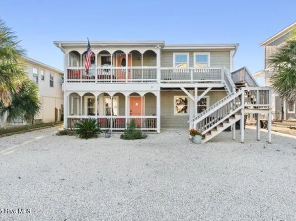 21 Concord Street E, Ocean Isle Beach, NC 28469