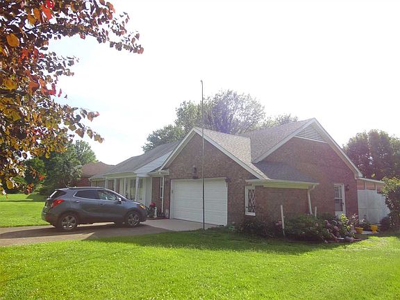 2nd image of 207 Duffers Ln