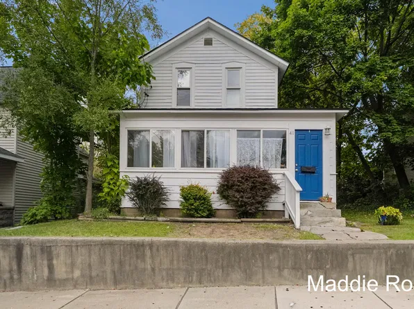 41 Grove St NE, Grand Rapids, MI 49505
