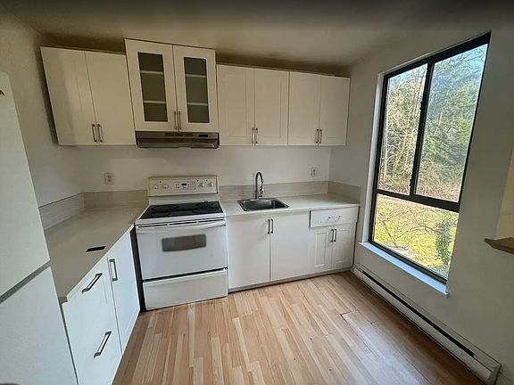 2nd image of 9131 Capella Dr #6