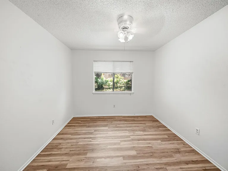 12002 Arrowwood Dr #A — Photo 14