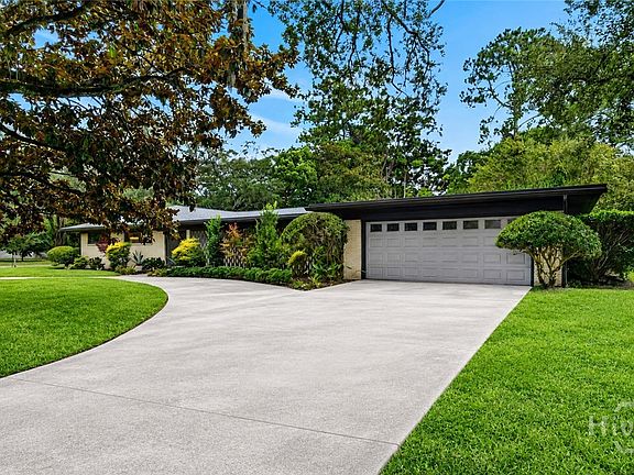 2nd image of 4148 Amsterdam Circle