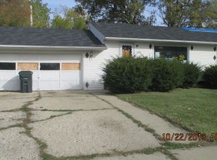 2330 Huron Ter, Waukegan, IL 60087