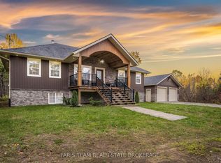 66 Meadows Ave, Tay, ON L0K 2C0