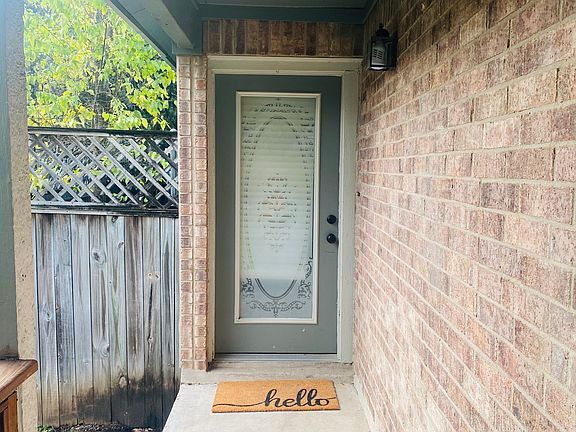 3rd image of 7825 Beauregard Cir APT 24a