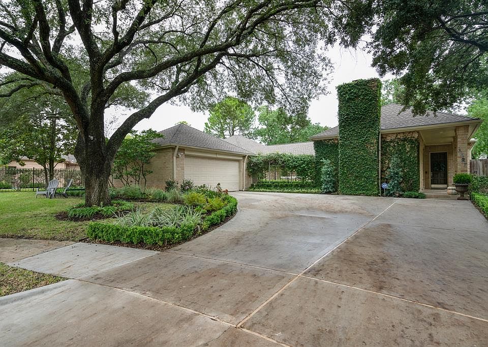 1st image of 1527 Haven Lock Dr
