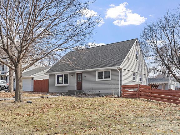 2nd image of 2476 Ridge Ln
