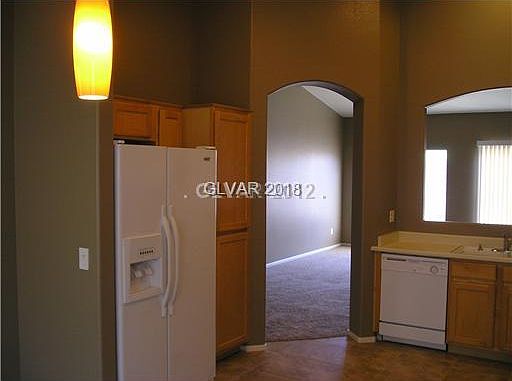 5th image of 2209 Island Dreams Ave #0