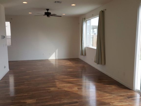 4th image of 2315 W Porter Ave