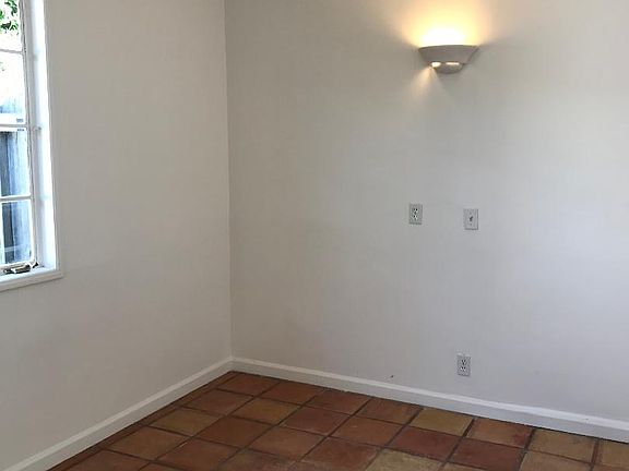 2nd image of 1380 N Indian Canyon Dr #3
