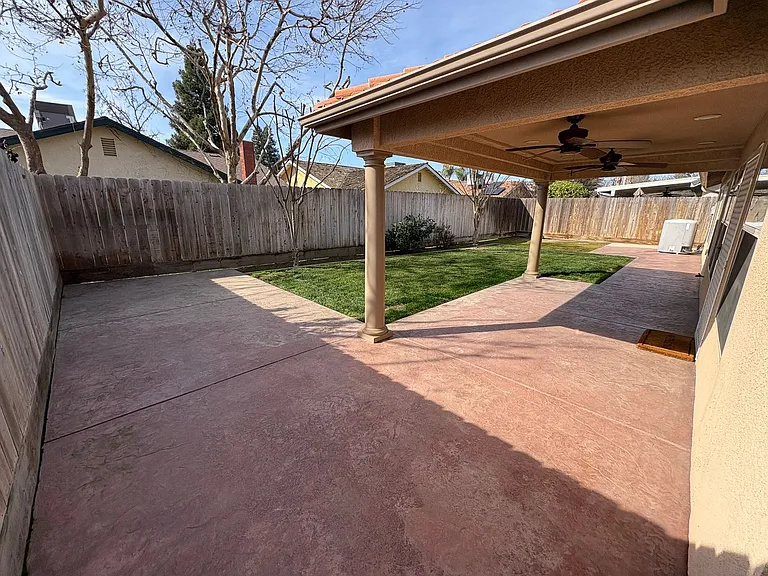 1031 N Crenshaw St — Photo 39