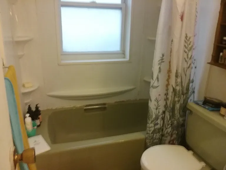 2076 Ulster Ave #2 — Photo 8