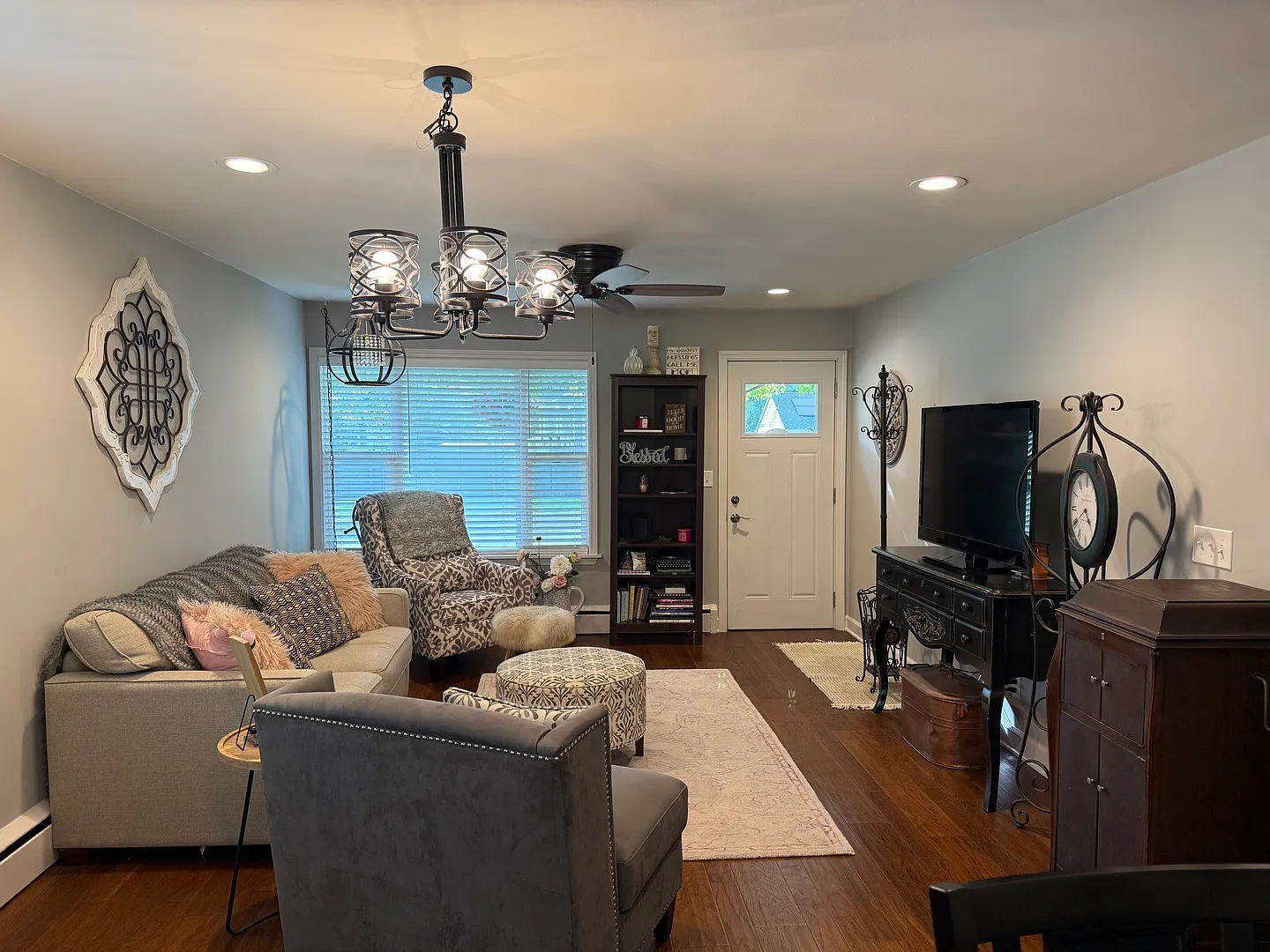2 bed, 1000 sqft, $1,800 — Photo 4