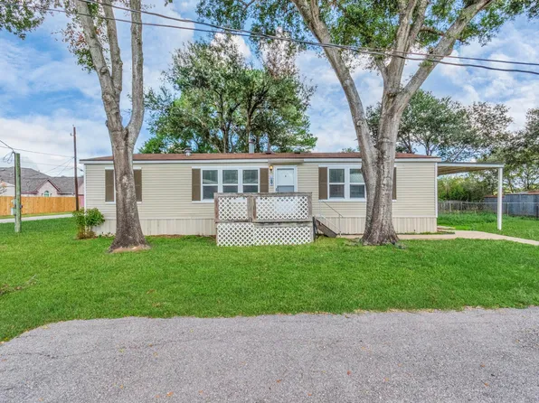 1206 Cindy Ln, Sealy, TX 77474