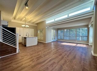 5914 Lago Vista Way #C-25, Lago Vista, TX 78645