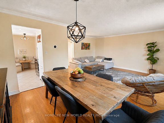 4th image of 458 Appledore Cres