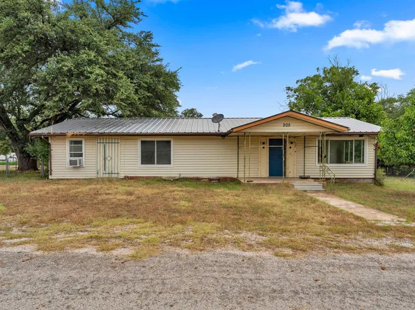 205 Beaver Street, Tow, TX 78672