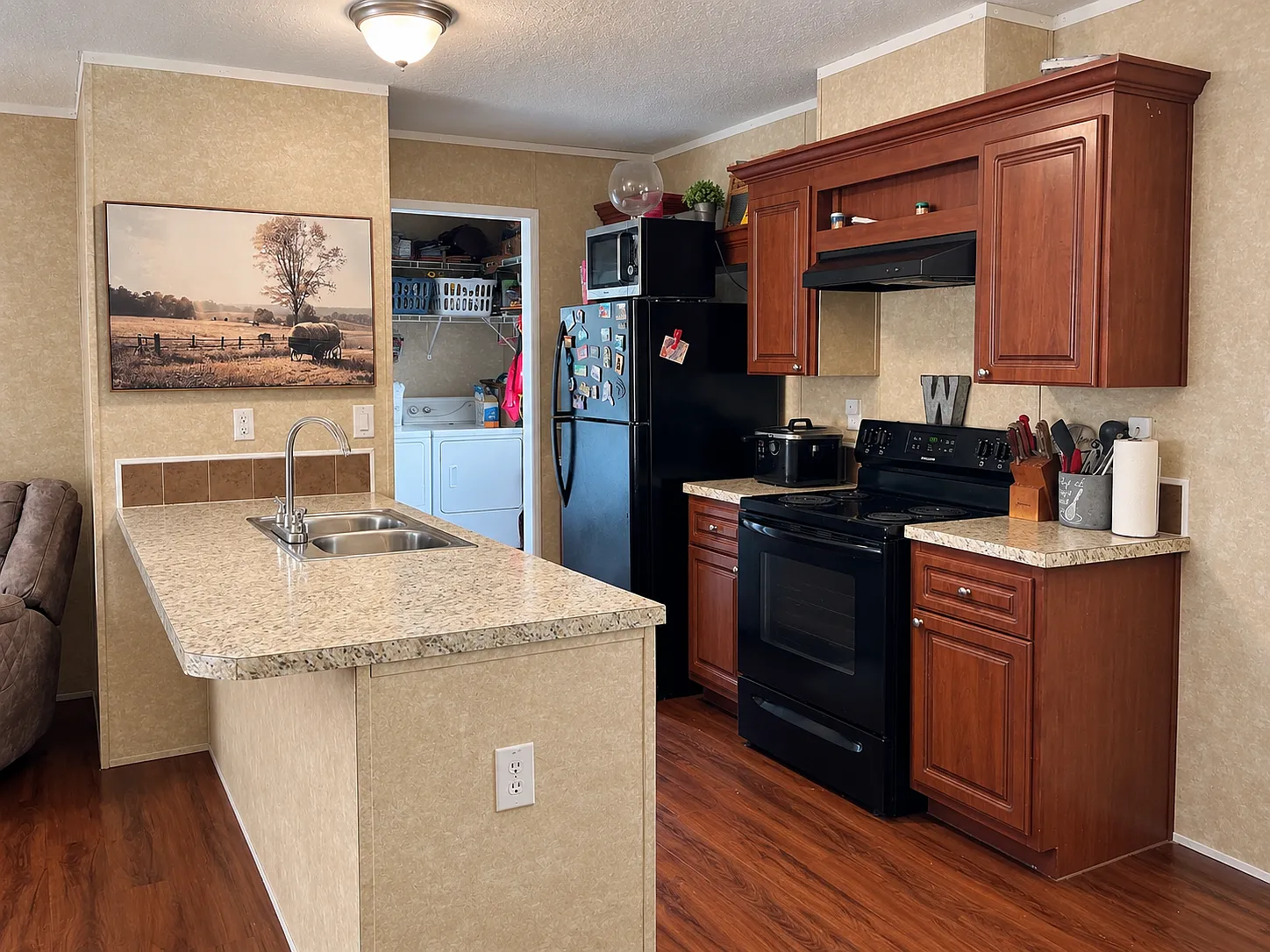 3 bed, 1134 sqft, $2,000 — Photo 4