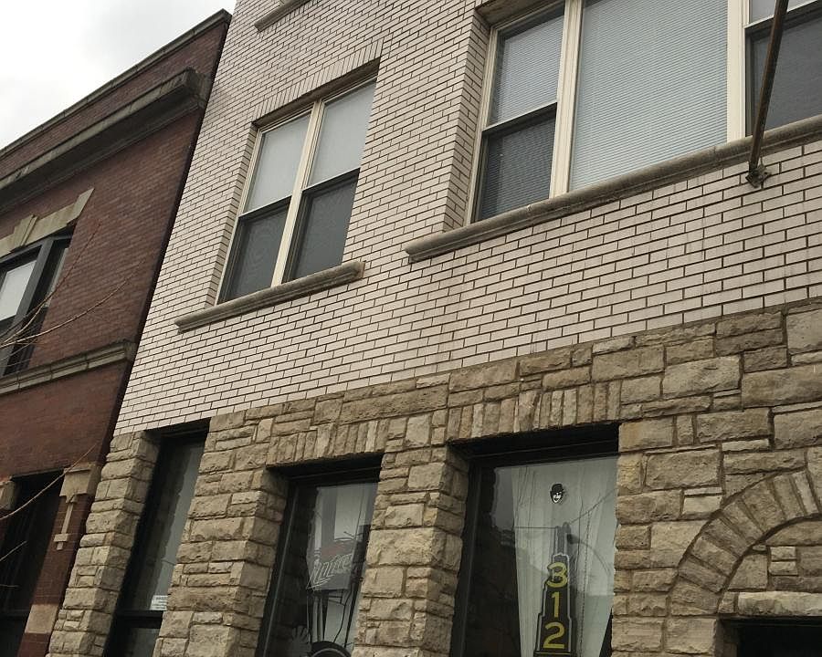 1st image of 1013 N Western Ave APT 1R