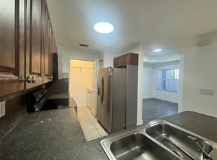 5004 S Harbor Isles Dr #2402, Fort Lauderdale, FL 33312