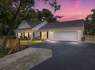 1024 Greenhill Rd, Charleston, SC 29412