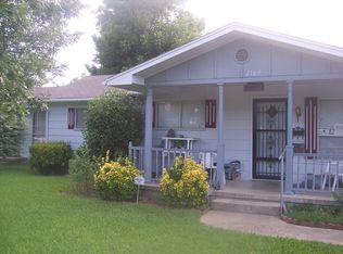2113 Aggie Dr, Grand Prairie, TX 75051