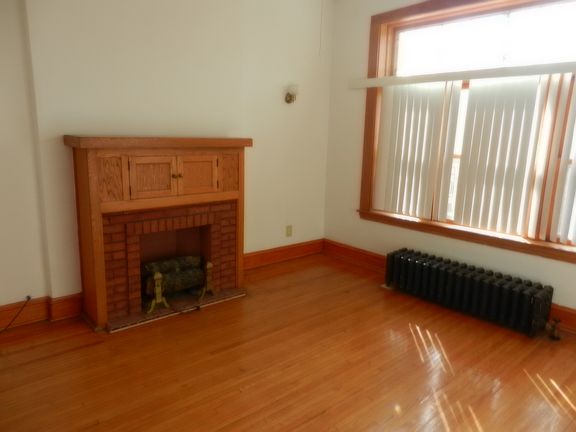 2nd image of 2507 N Sawyer Ave #2F