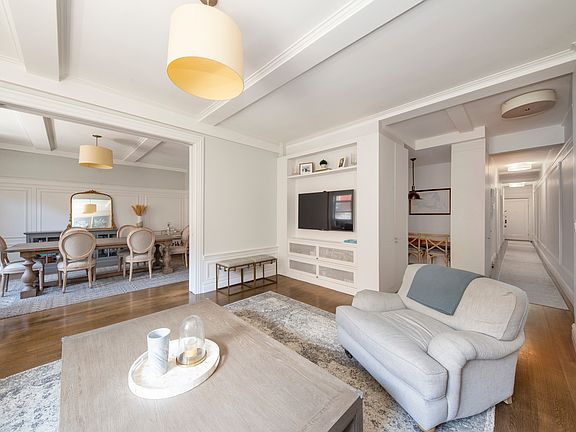 2nd image of 203 W 81st St APT 4A
