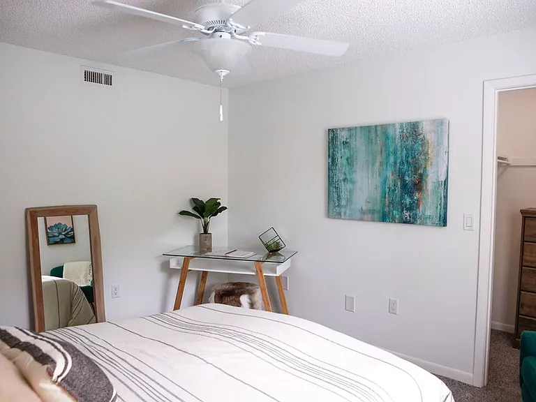 Flagler Pointe Apartments — Photo 29