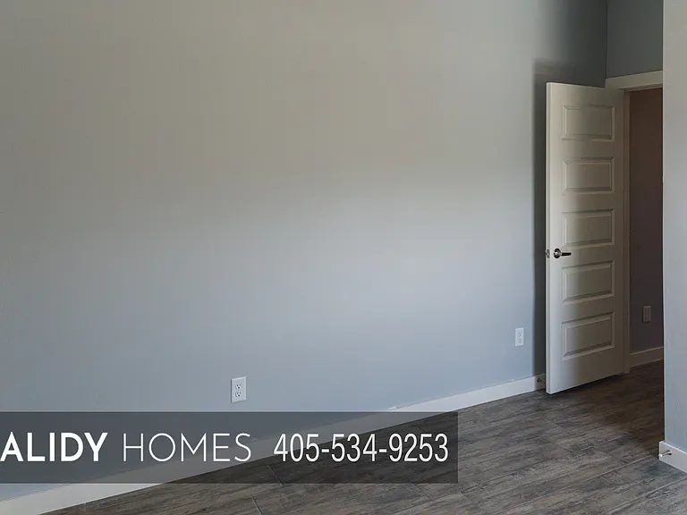 629 Remington Ave — Photo 44