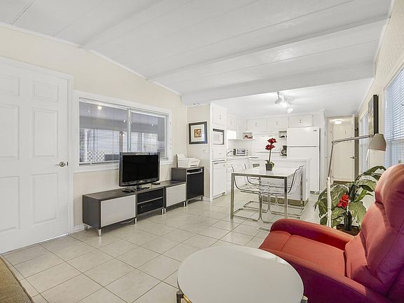 5th image of 5670 SW Cypress Drive