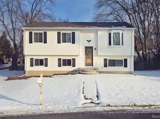 488 Dexter Ave, Ypsilanti, MI 48197