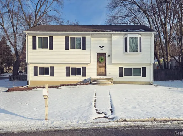 488 Dexter Ave, Ypsilanti, MI 48197