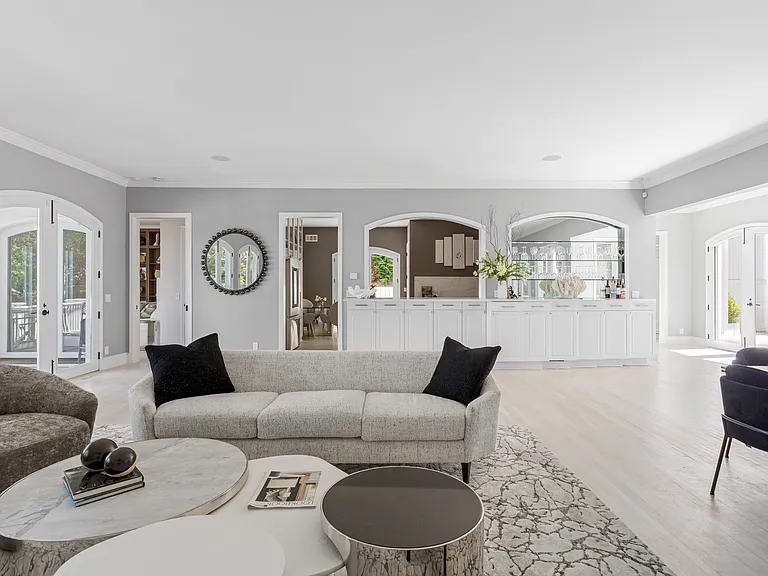 26 Three Mile Harbor Dr — Photo 16